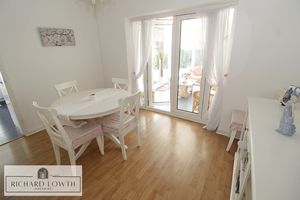 Dining Room- click for photo gallery
